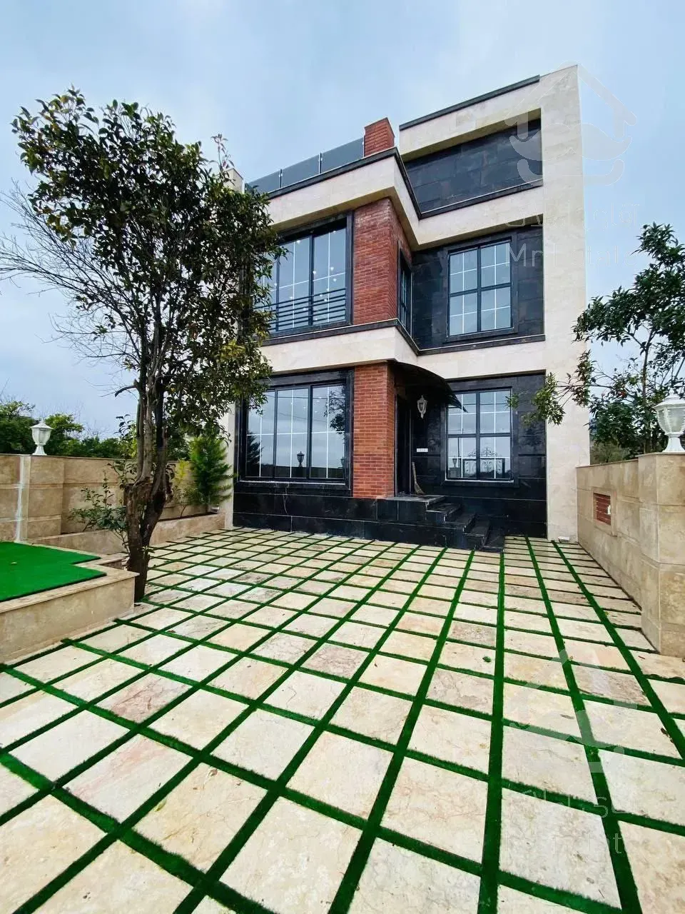 فروش ویلا تریبلکس ۲۰۰ متری در چمستان