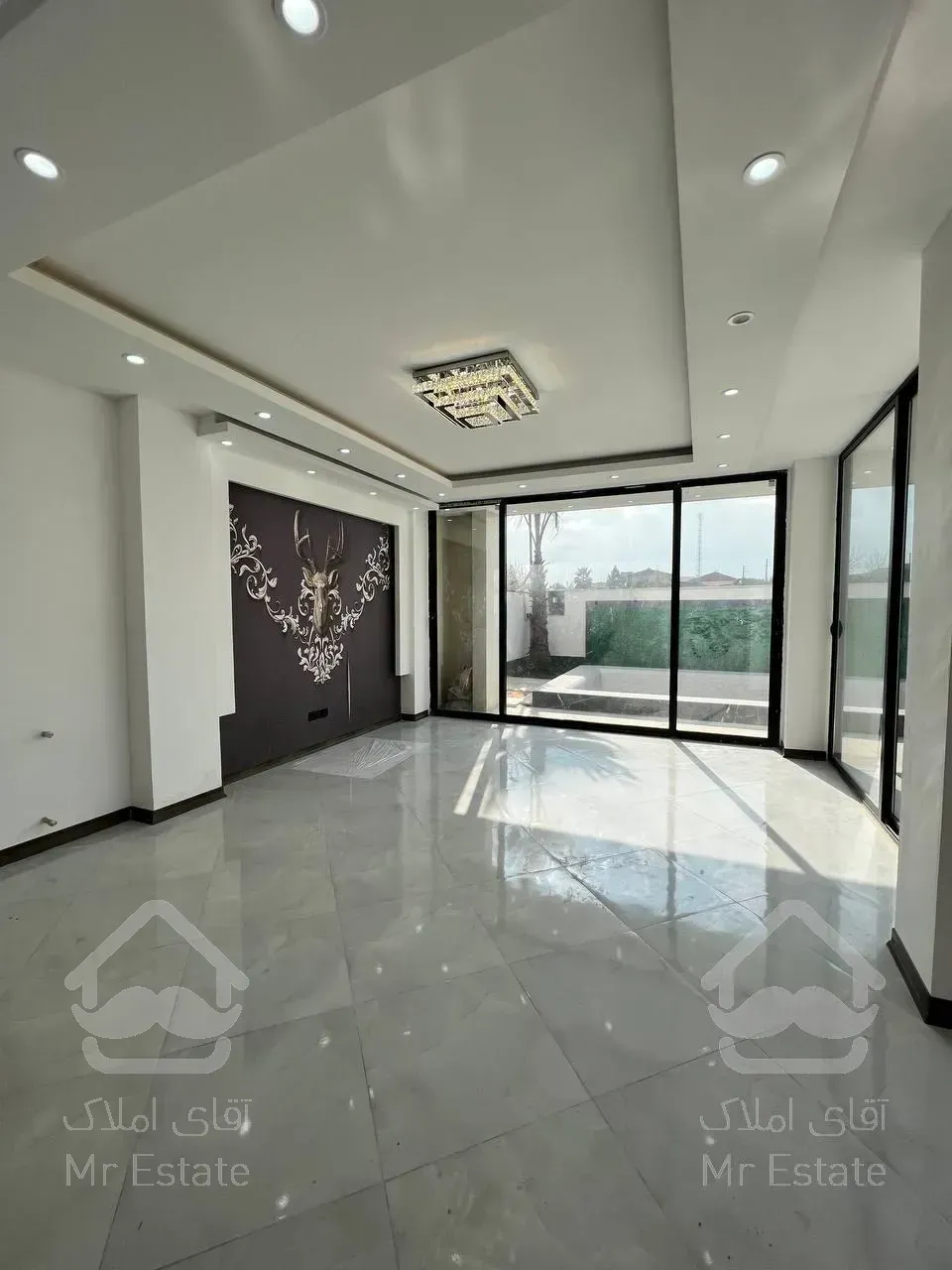 فروش ویلا تریبلکس ۳۰۰ متری در چمستان