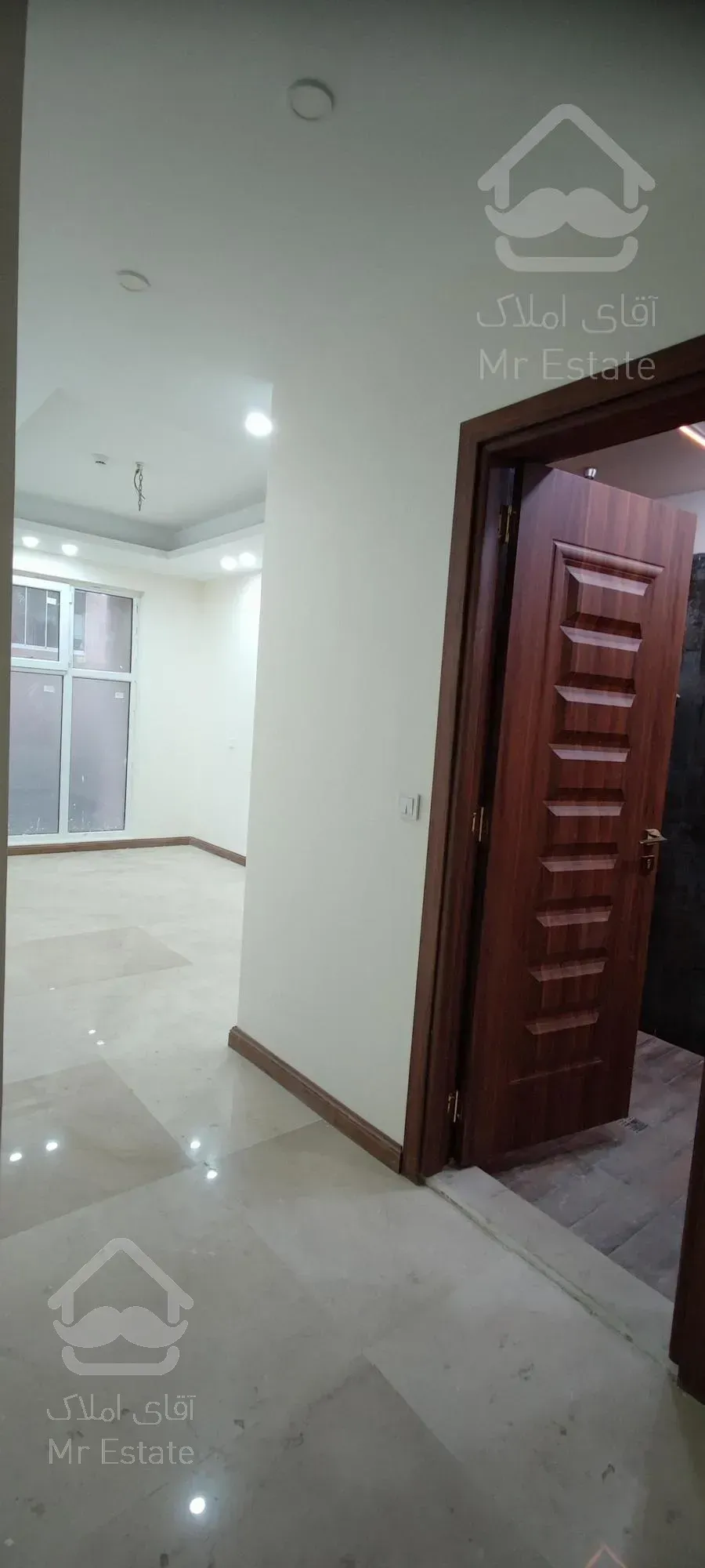 فروش واحد نوساز ۲۵۰متری/تک واحدی/بهترین لوکیشن عظیمیه