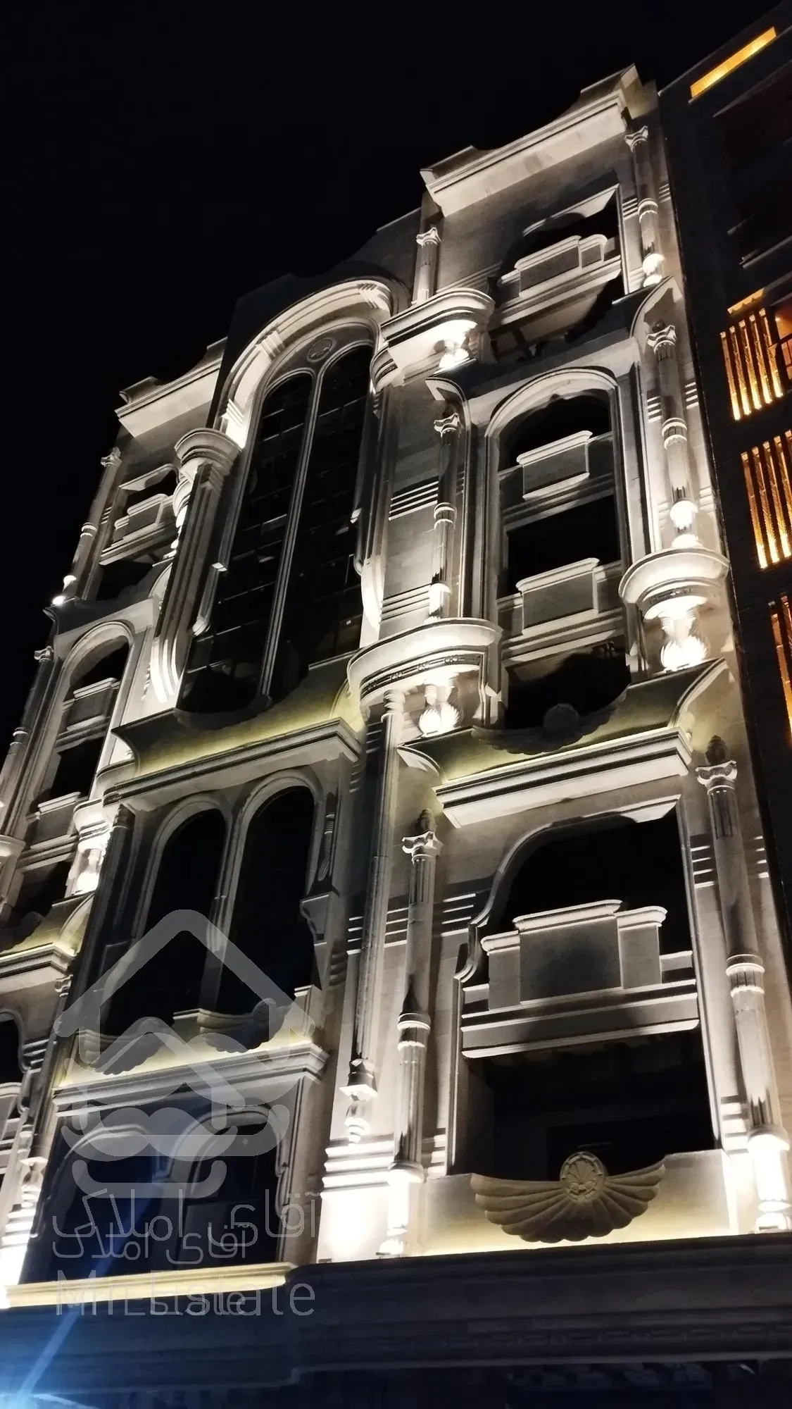 آپارتمان ۱۳۳متری سه خواب زعفرانیه