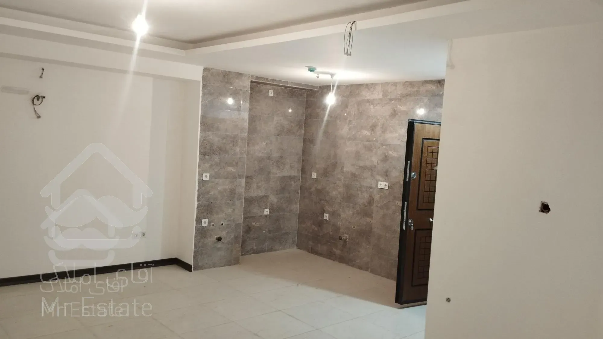 آپارتمان ۸۳متری دو خوابه زعفرانیه