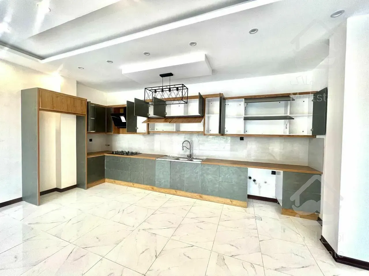 فروش ویلا تریبلکس ۳۴۰ متری در چمستان