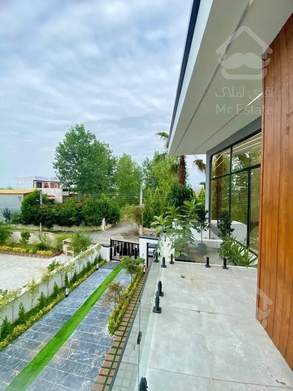 فروش ویلا تریبلکس ۳۰۰ متری در چمستان