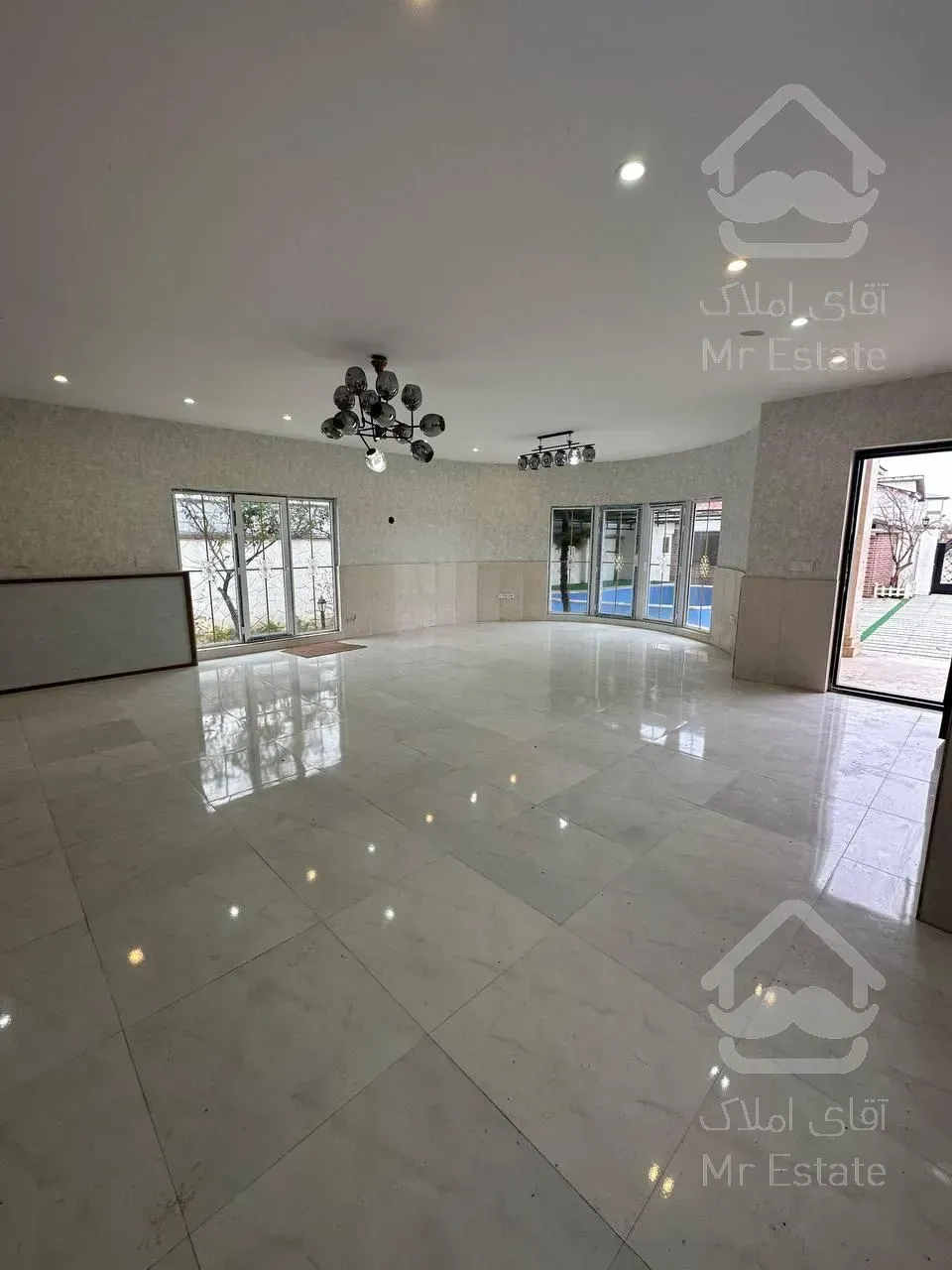 ویلا فلت ۵۳۰ متری با آلاچیق و استخر٪مهندسی ساز