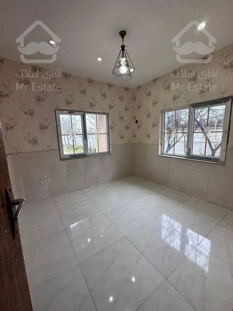 ویلا فلت ۵۳۰ متری با آلاچیق و استخر٪مهندسی ساز