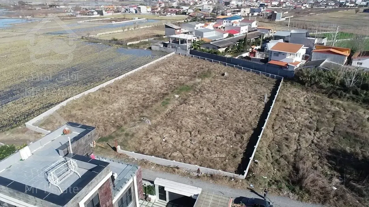 زمین قابل ساخت/دیوارکشی شده/انشعابات و مدارک تکمیل