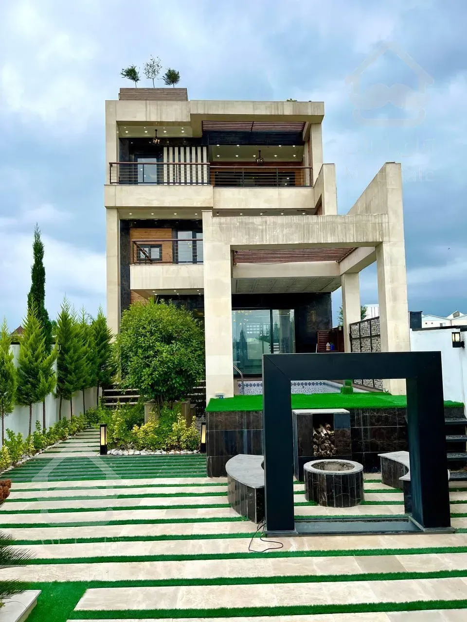 فروش ویلا تریبلکس ۳۰۰ متری در چمستان