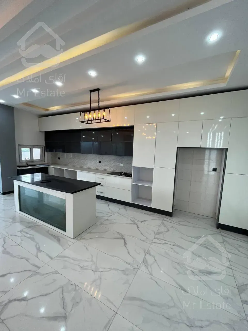 فروش ویلا تریبلکس ۳۰۰ متری در چمستان