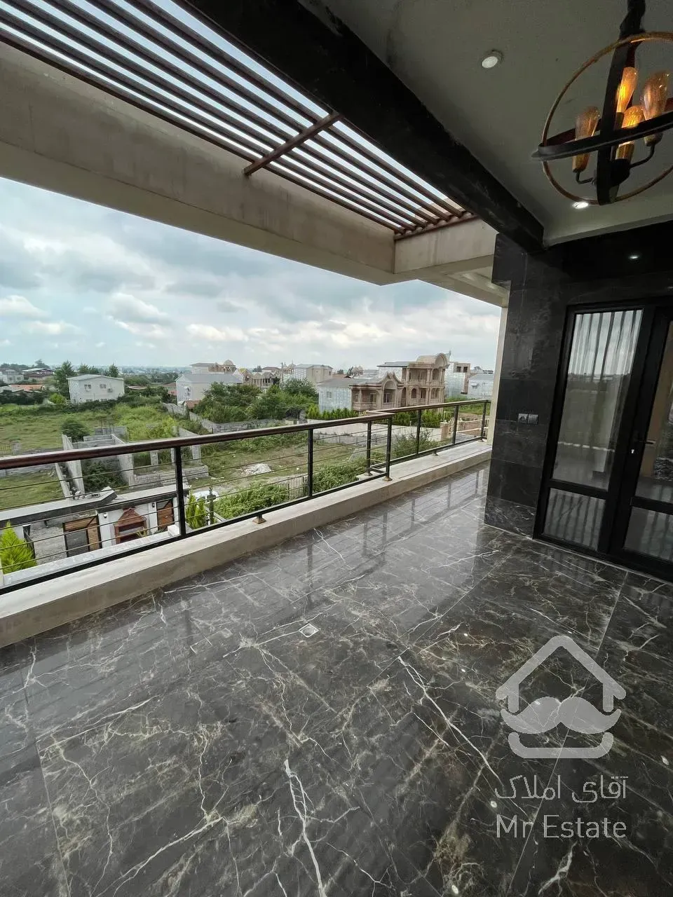 فروش ویلا تریبلکس ۳۰۰ متری در چمستان