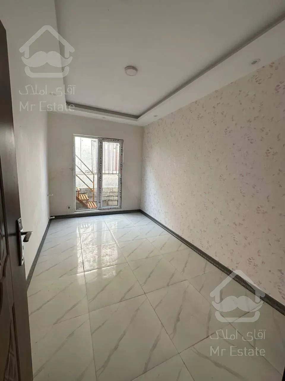 فلت نوساز/روفگاردن/تراس