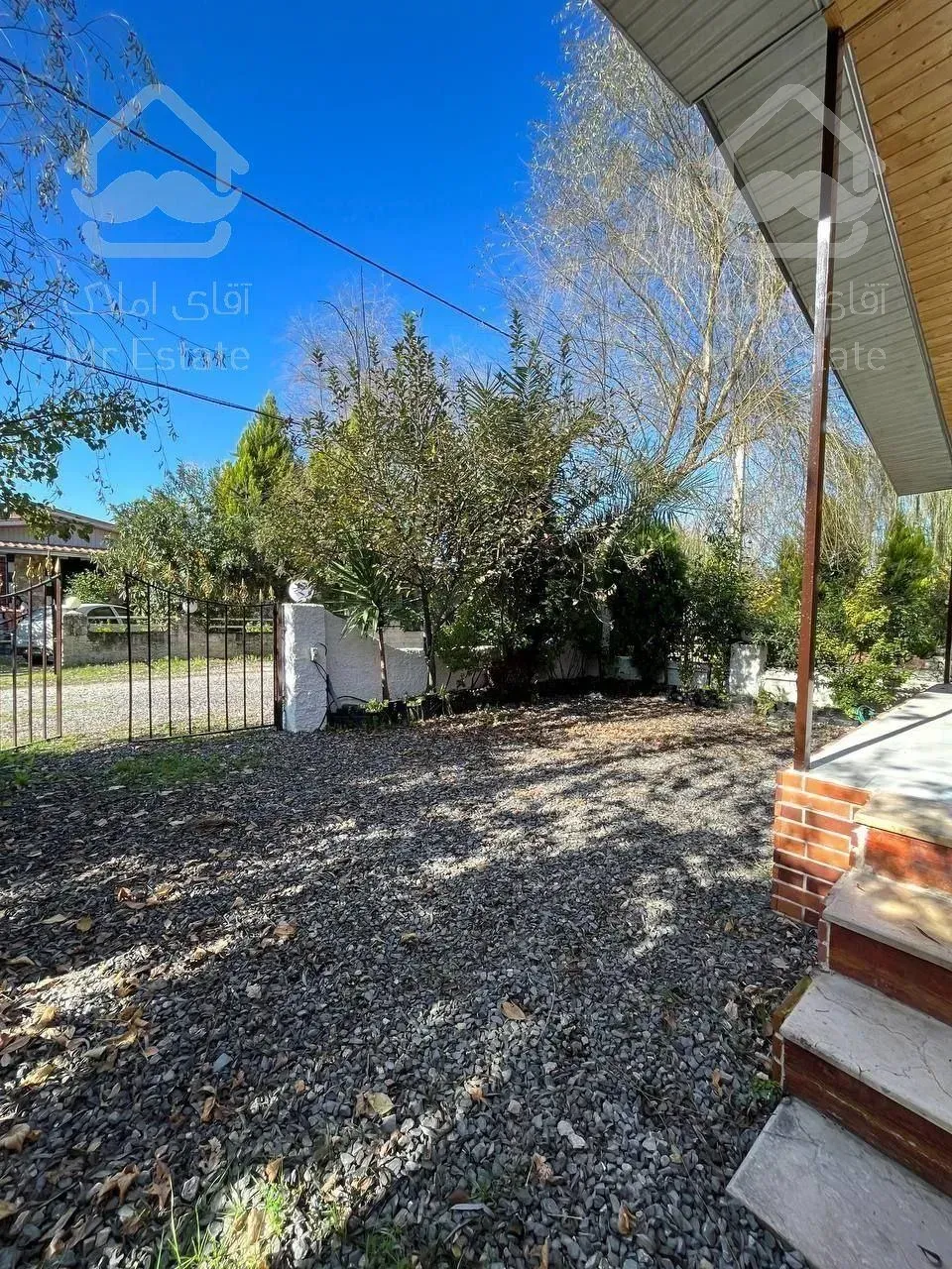 ویلا نوساز/سند تک برگ/ نما آجری