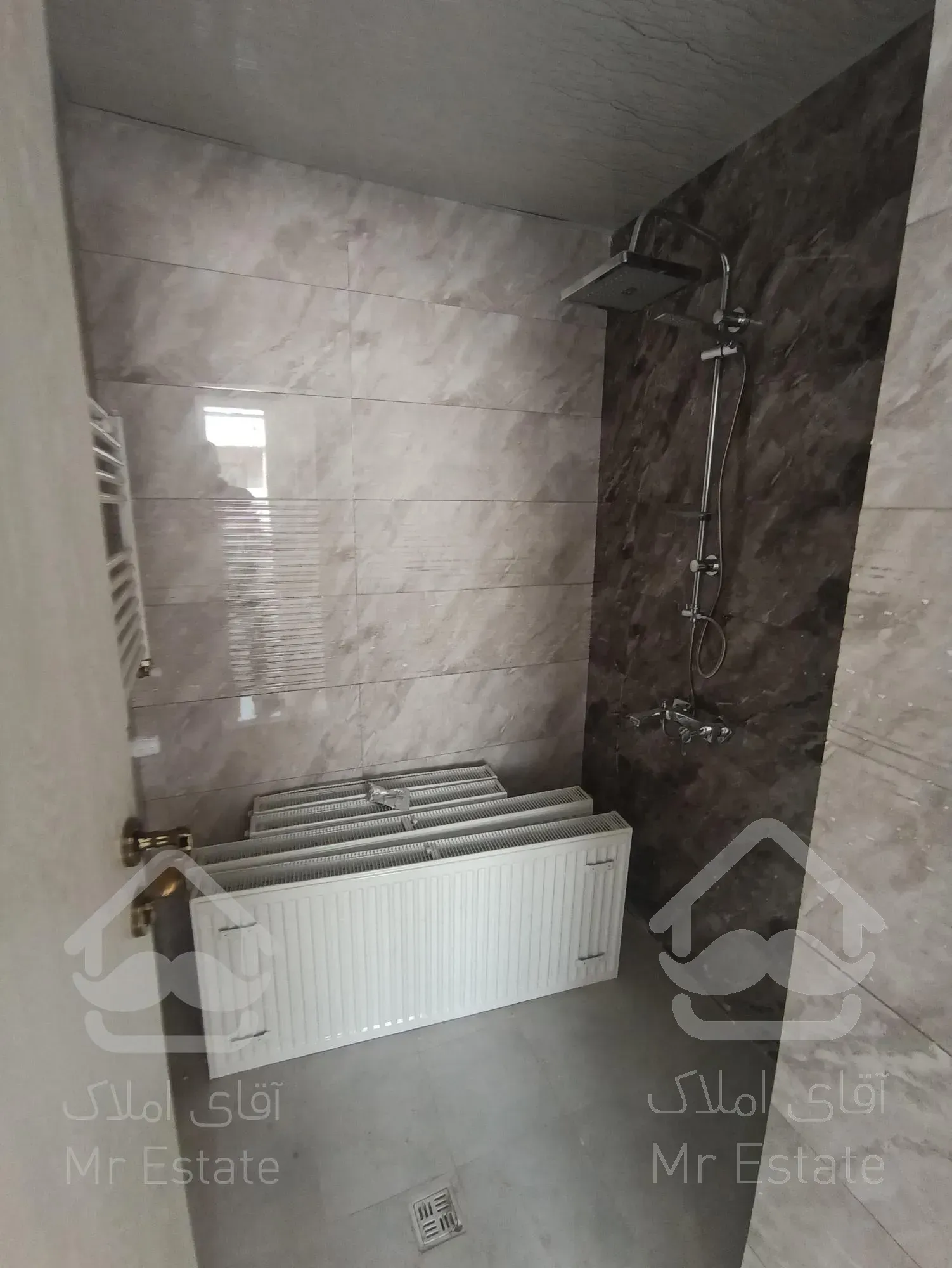 127متری/سه خواب/دوخوابه مستر/فول امکانات