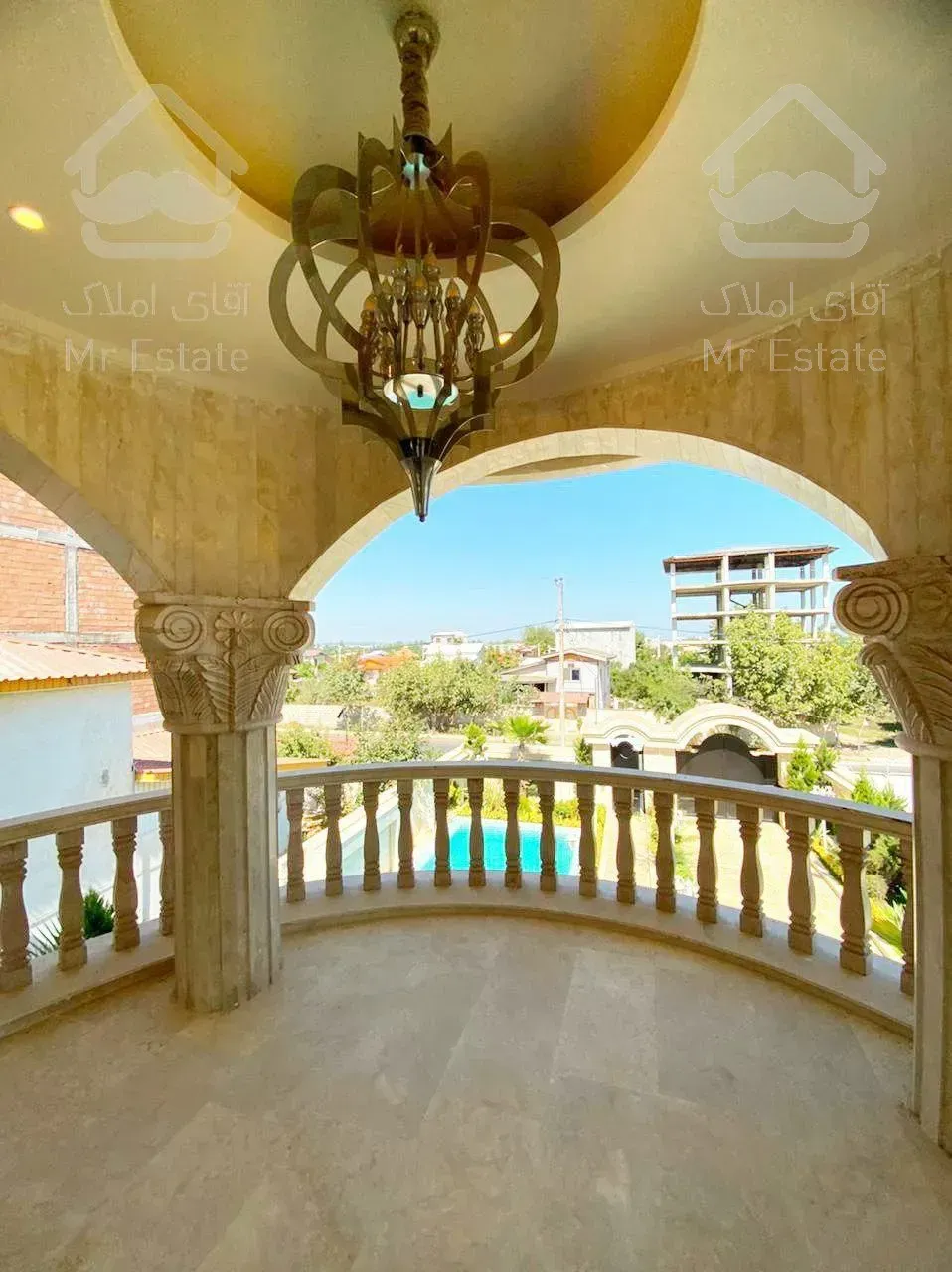 فروش کاخ ویلا ۷۰۰ متری در چمستان