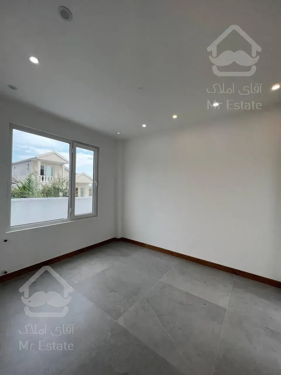 فروش ویلا همکف ۲۷۰ متری در چمستان