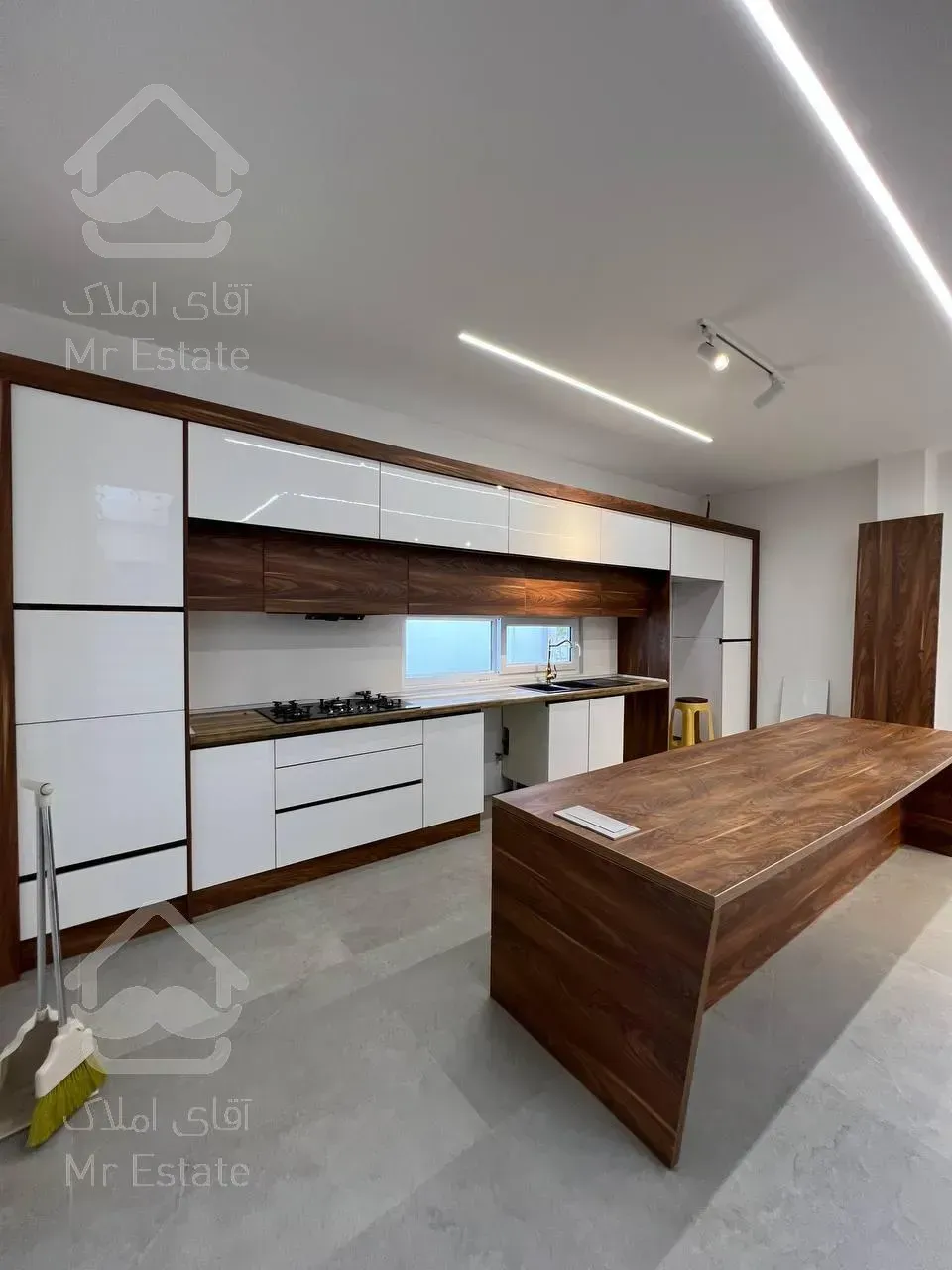 فروش ویلا همکف ۲۷۰ متری در چمستان