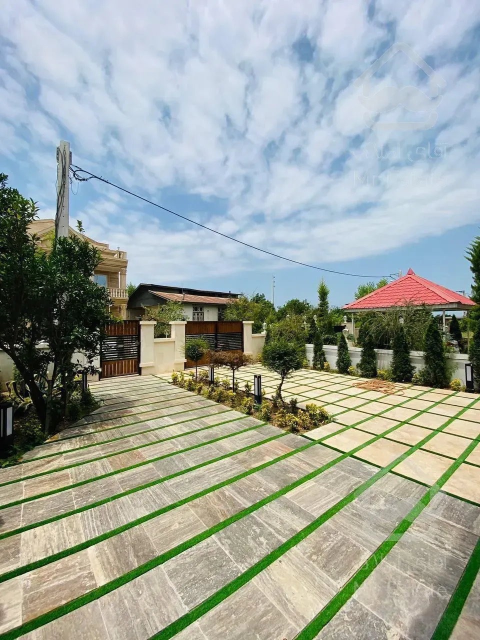 فروش ویلا دوبلکس ۲۷۰ متری در چمستان