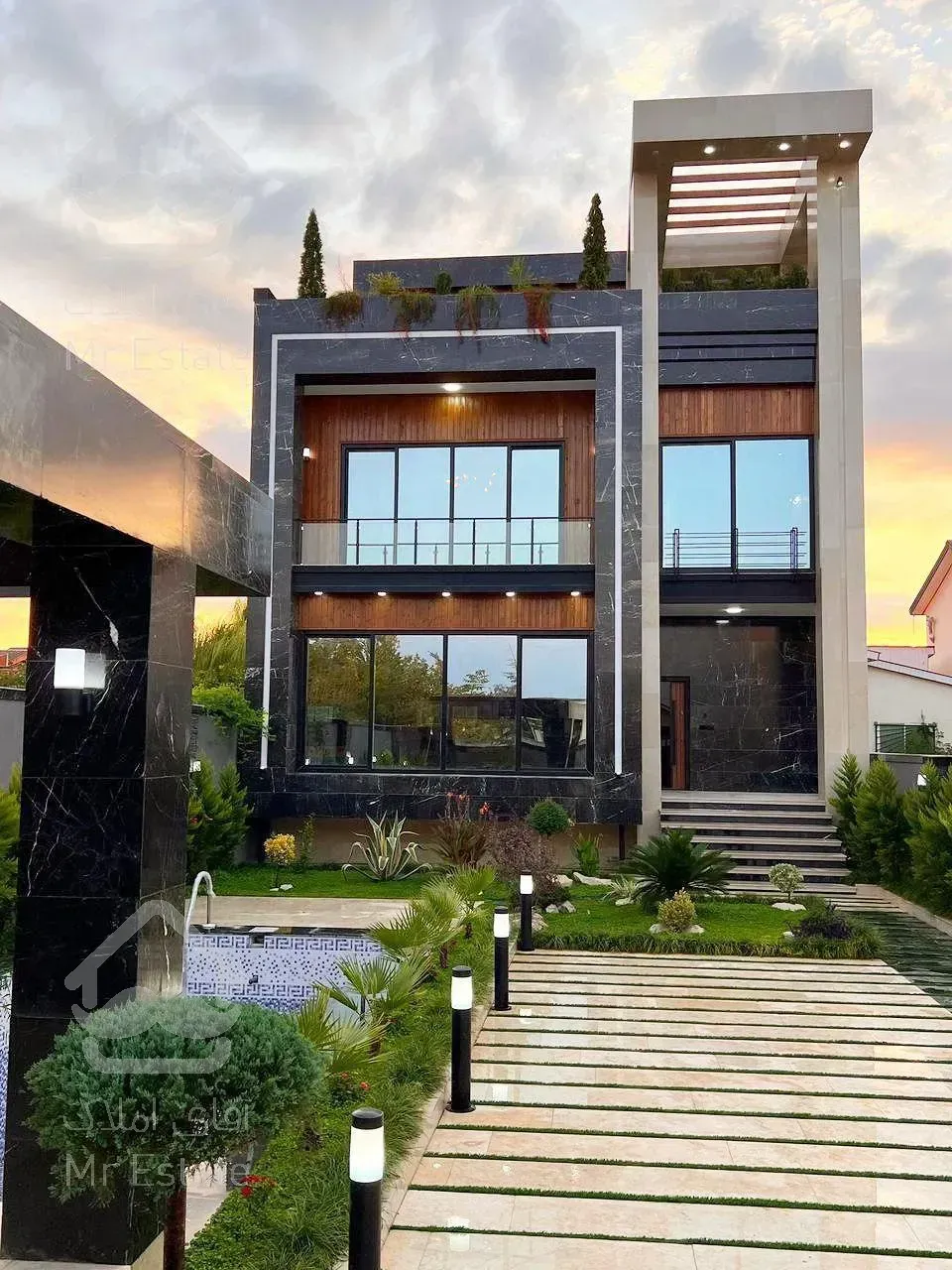 فروش ویلا تریبلکس ۴۰۰ متری در چمستان