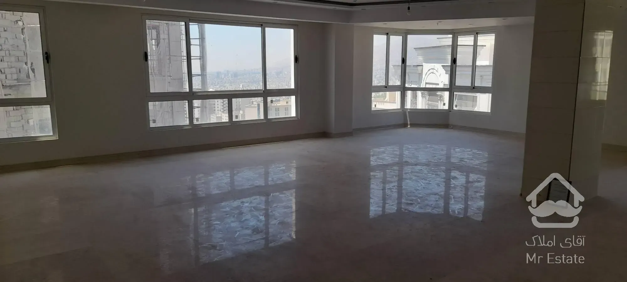 ۲۵۶متر برج باغ  بر سوهانک