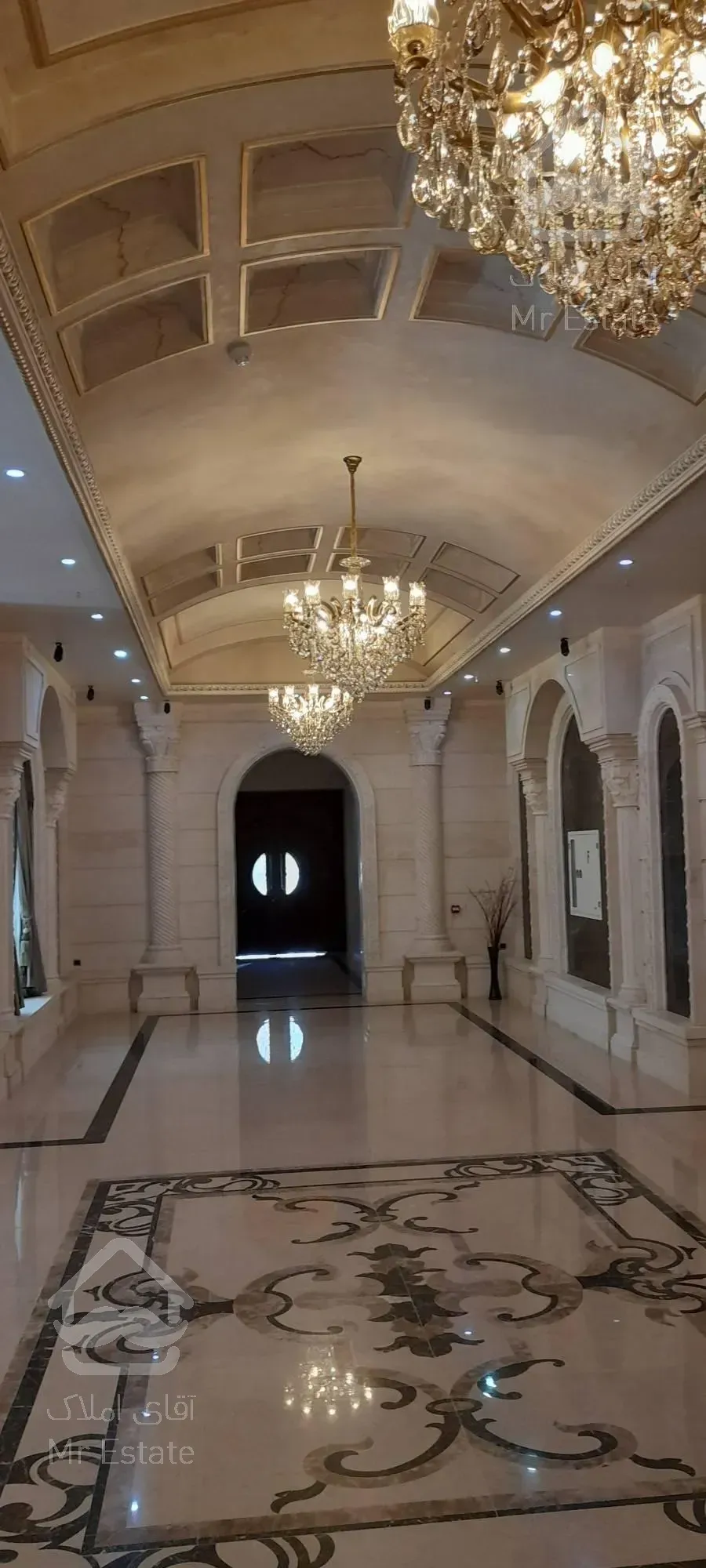 ۲۵۶متر برج باغ  بر سوهانک