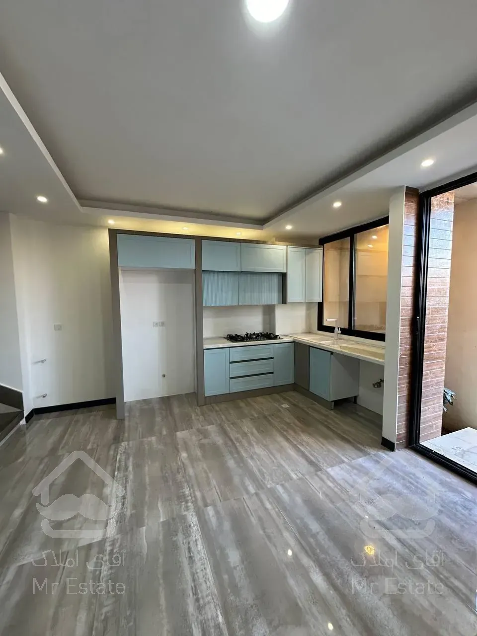 ویلا استخردار با روفگاردن ویو ابدی/مدارک کامل