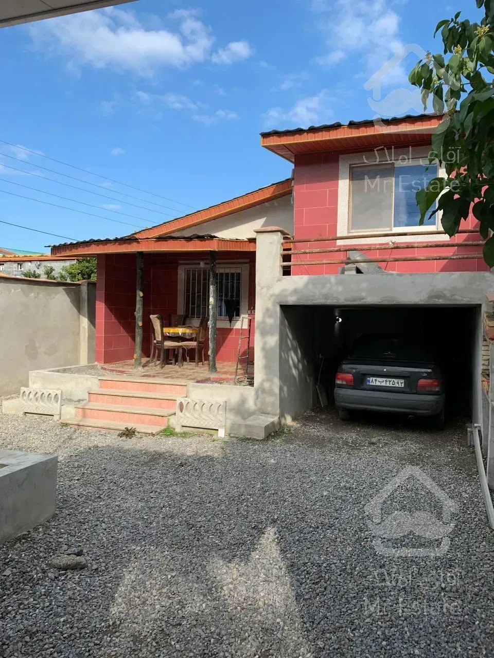 ویلا نیم پیلوت استخردار/فروش فوری/مدارک تکمیل/زیر قیمت