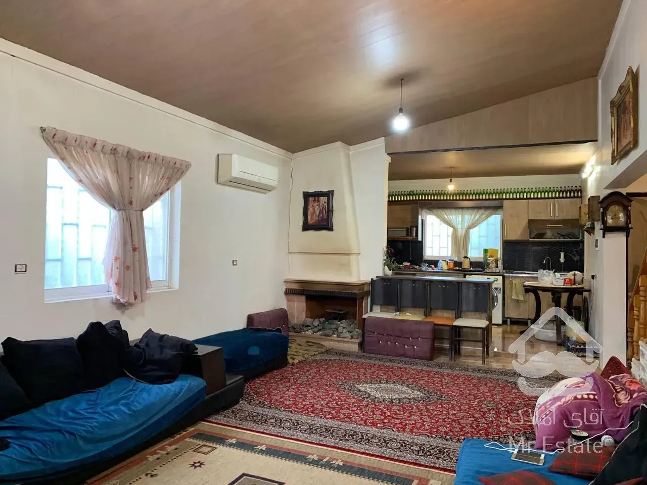 ویلا نیم پیلوت استخردار/فروش فوری/مدارک تکمیل/زیر قیمت