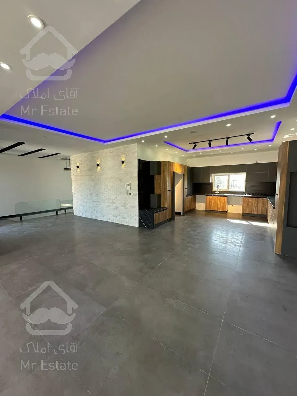 ویلا لوکس استخر دار400 متری