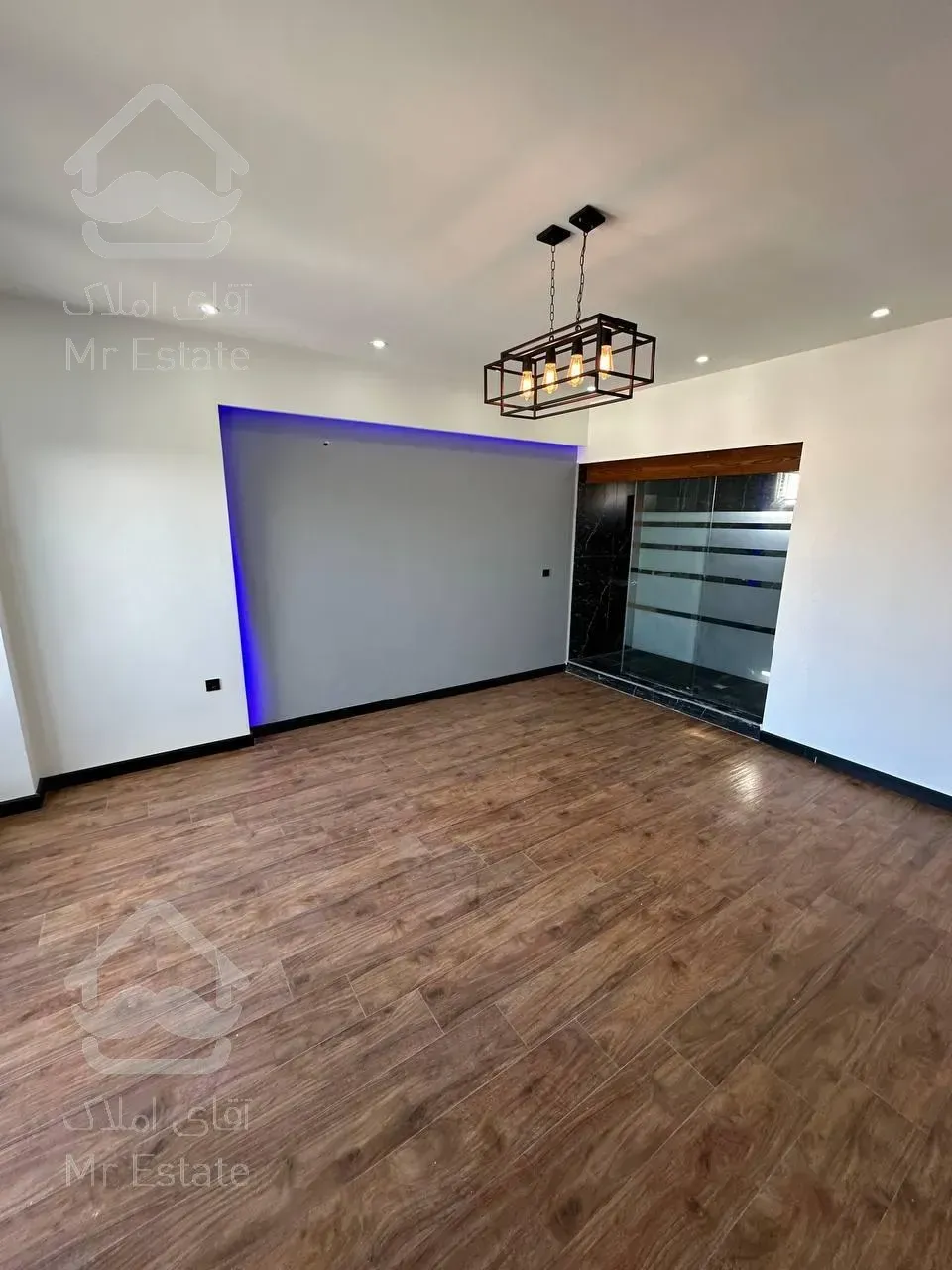 ویلا لوکس استخر دار400 متری