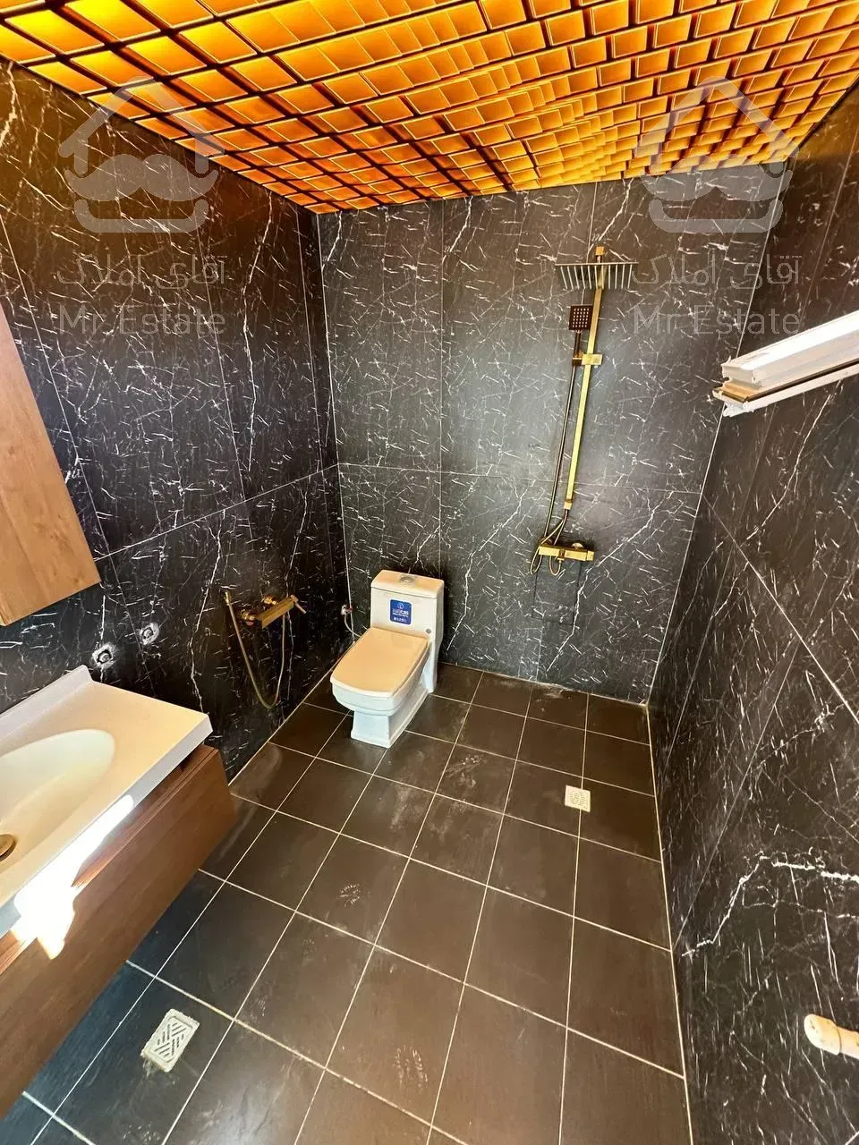 ویلا لوکس استخر دار400 متری