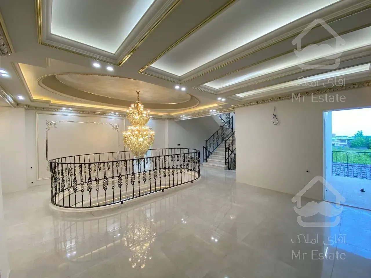 فروش کاخ ویلا ۷۰۰ متری در چمستان