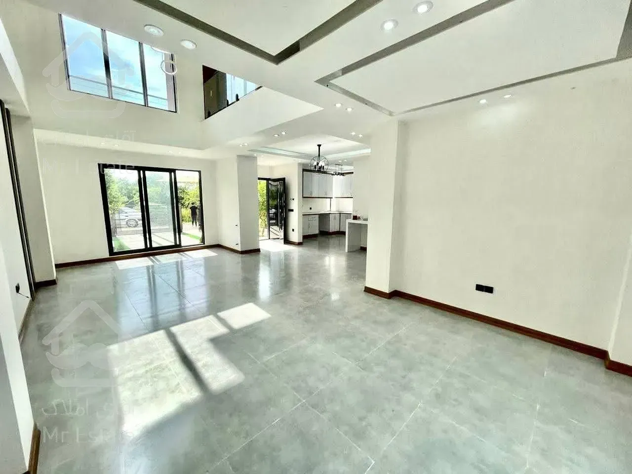 فروش ویلا دوبلکس ۲۲۰ متری در چمستان