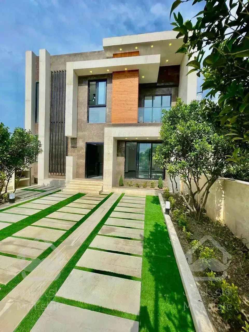 فروش ویلا دوبلکس ۲۲۰ متری در چمستان