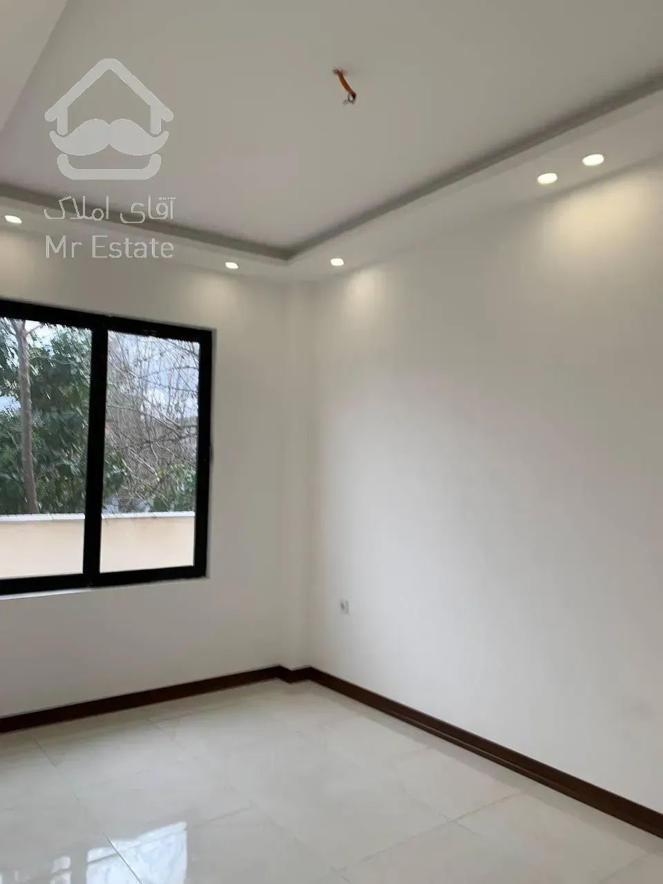 ویلا همکف/سند تکبرگ/پروانه و پایان کار