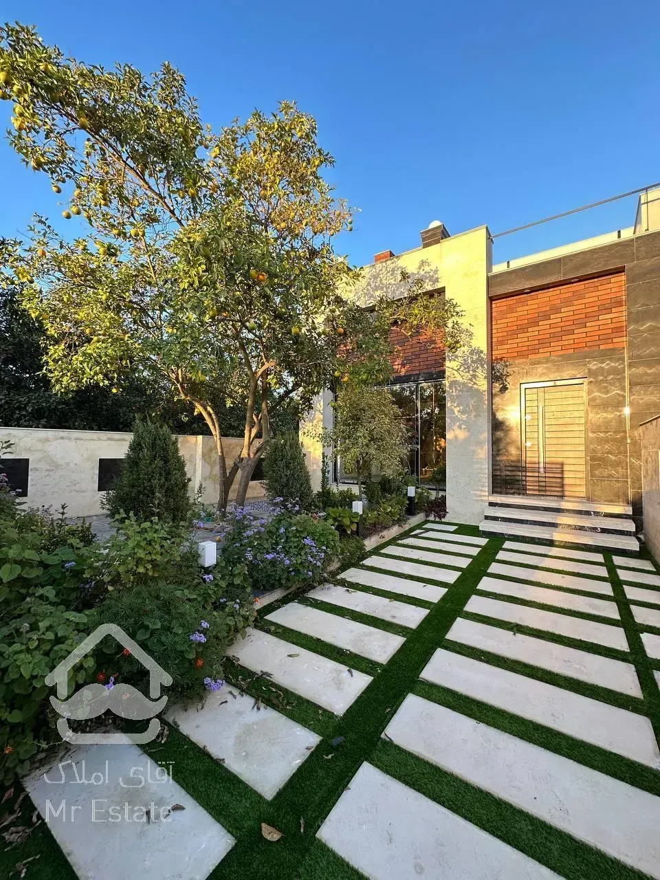 ویلا استخردار/روفگاردن/مدارک تکمیل