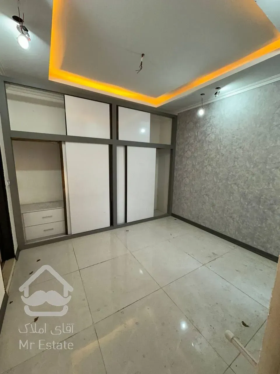 ویلا استخردار/روفگاردن/مدارک تکمیل