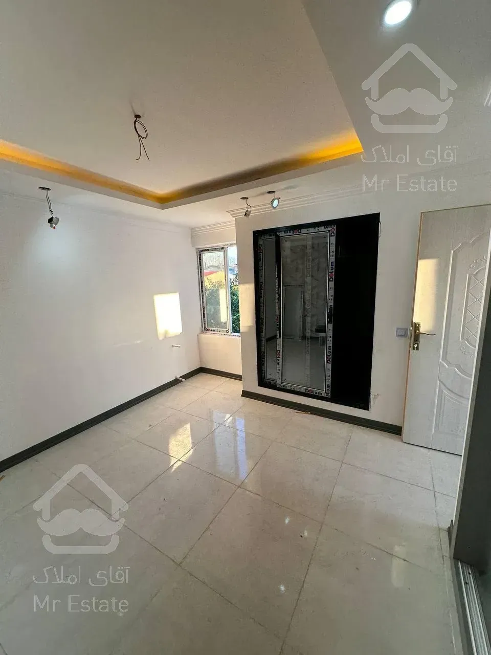 ویلا استخردار/روفگاردن/مدارک تکمیل