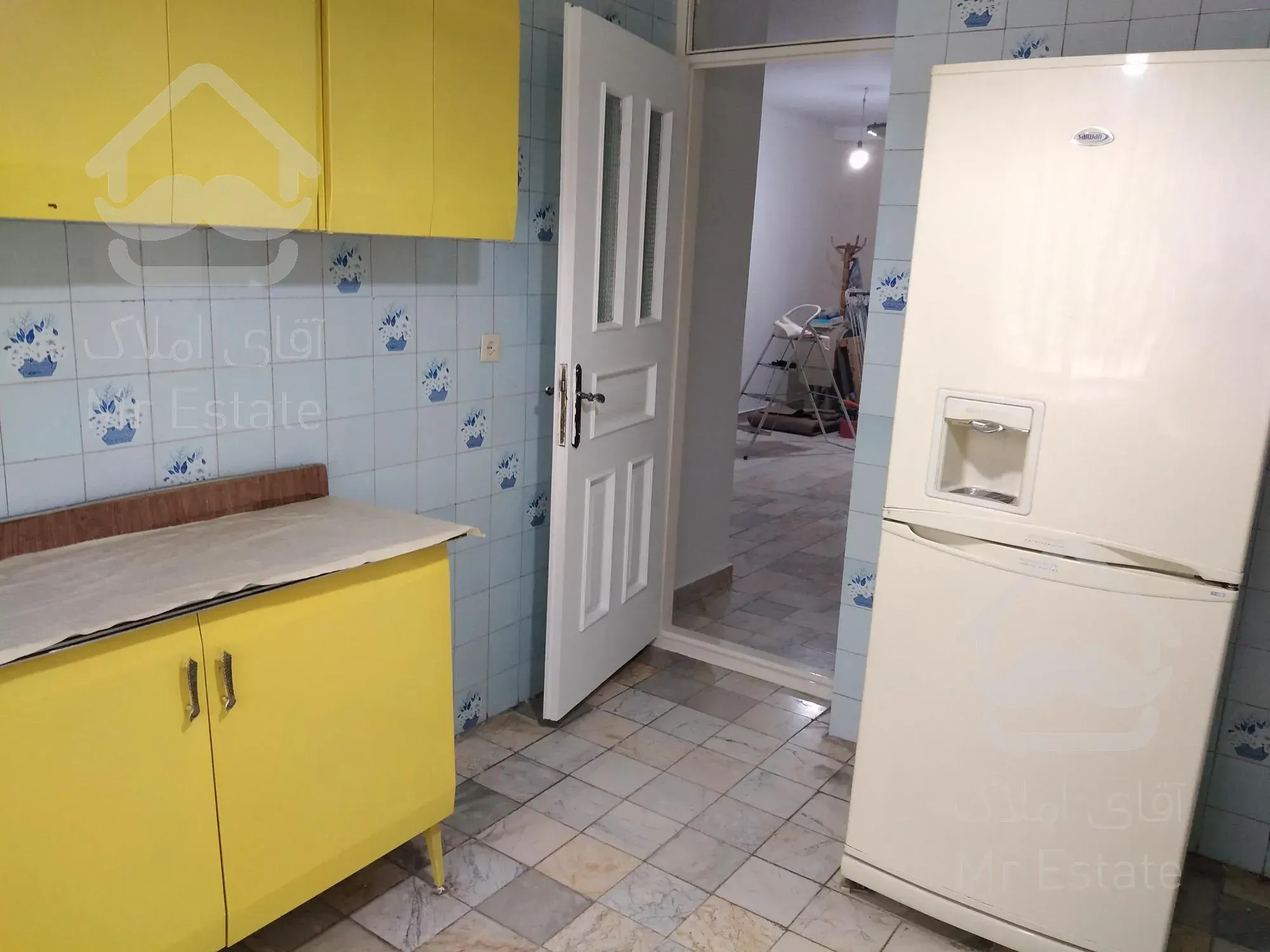 آپارتمان حیات دار