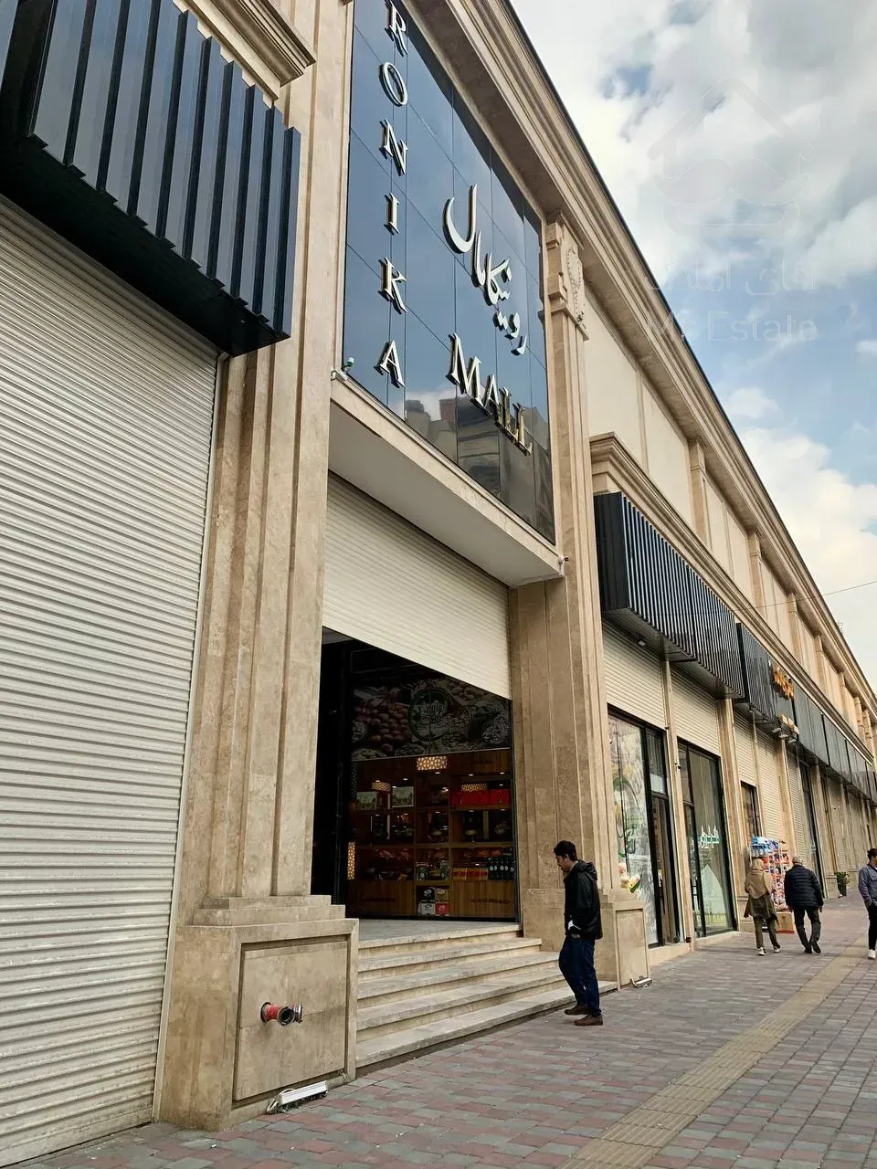 فروش مغازه 20 متر با شرایط از دم اقساط و تحویل آنی رونیکا مال هروی