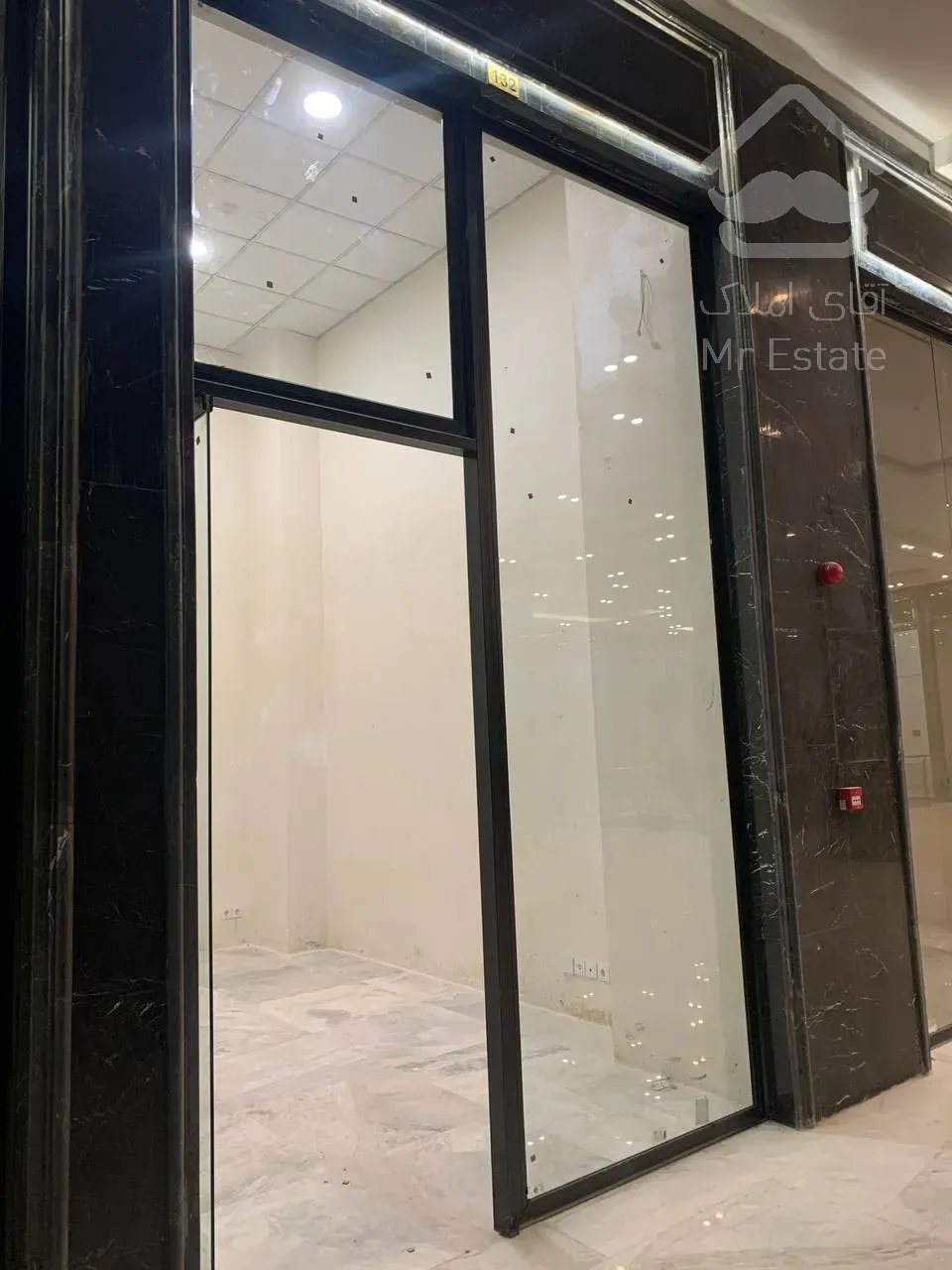 فروش مغازه 20 متر با شرایط از دم اقساط و تحویل آنی رونیکا مال هروی