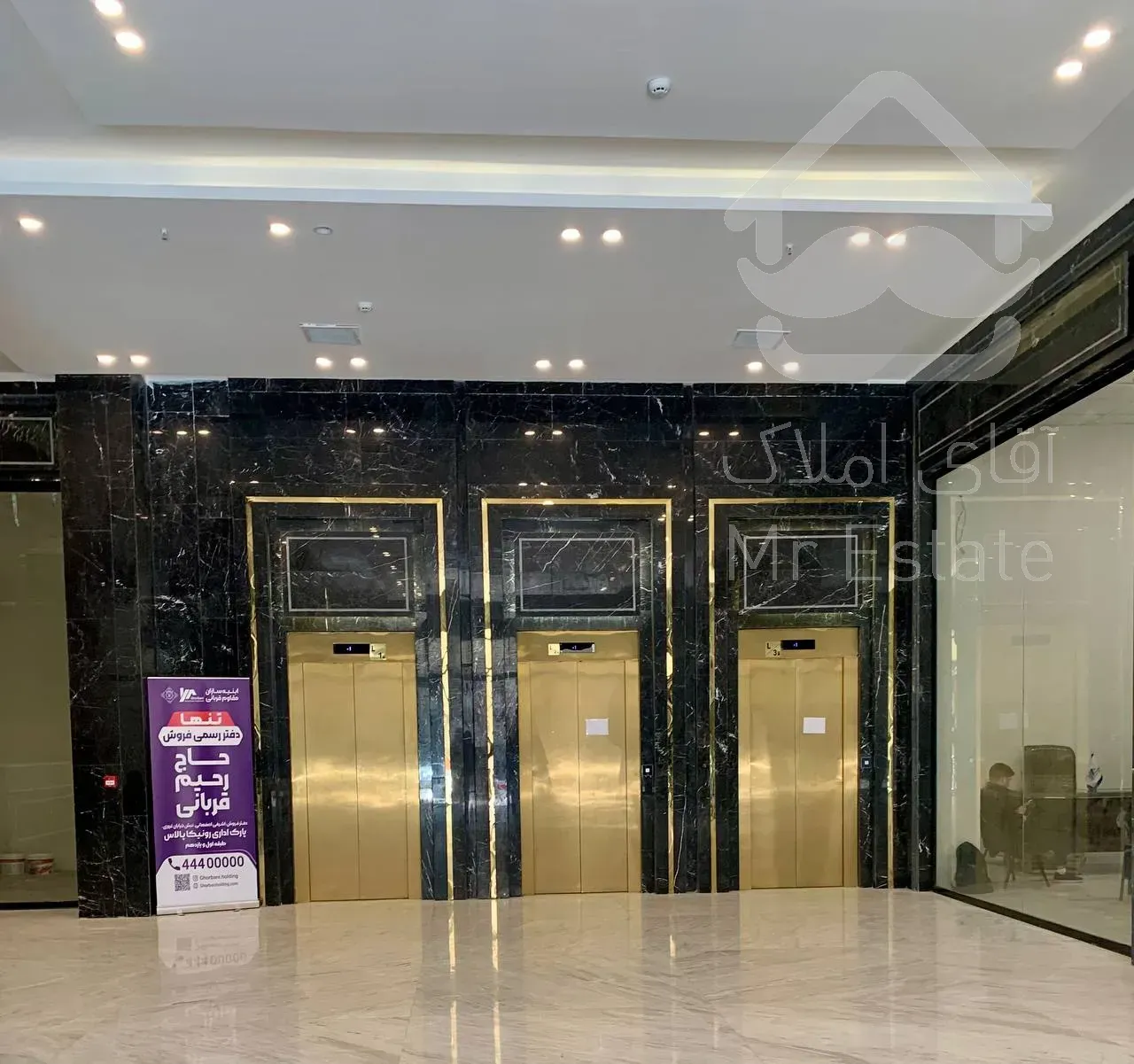 اجاره مغازه 25 متر در منطقه ای لوکس با پا خور عالی رونیکا مال مژده