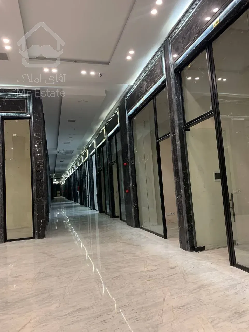 اجاره مغازه 33 متر مغازه با پاخور عالی رونیکا مال هروی