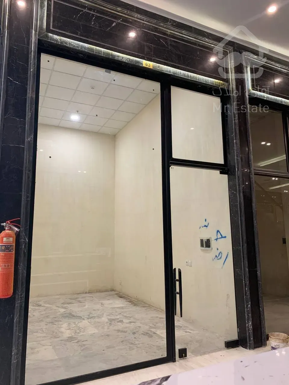 خرید یک باب مغازه 20 متری در رونیکا مال هروی