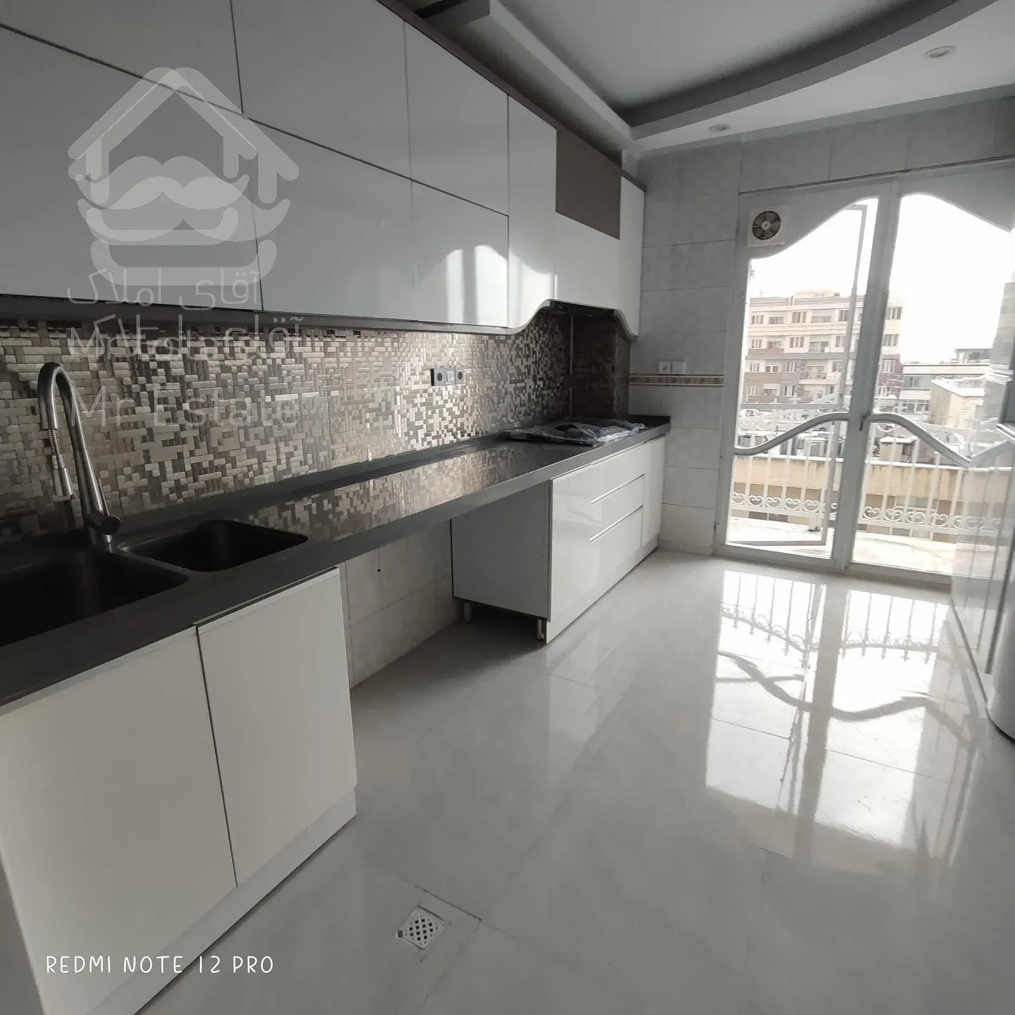 شهرک غرب ۱۴۵متر ۳خواب  تاپ لوکیشن