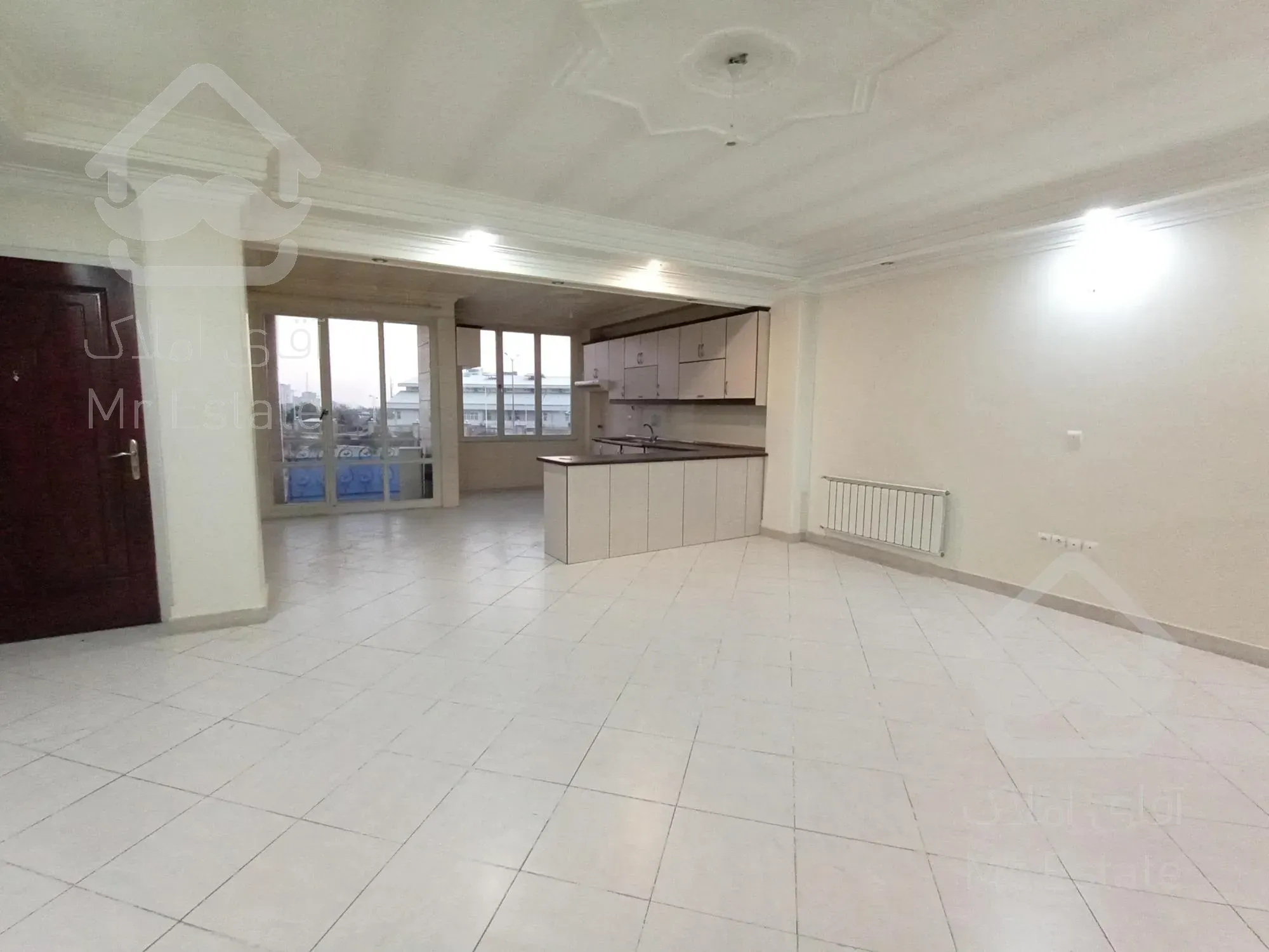 ۱۲۰متر دو خوابه طبقه سوم با دو پارکینگ