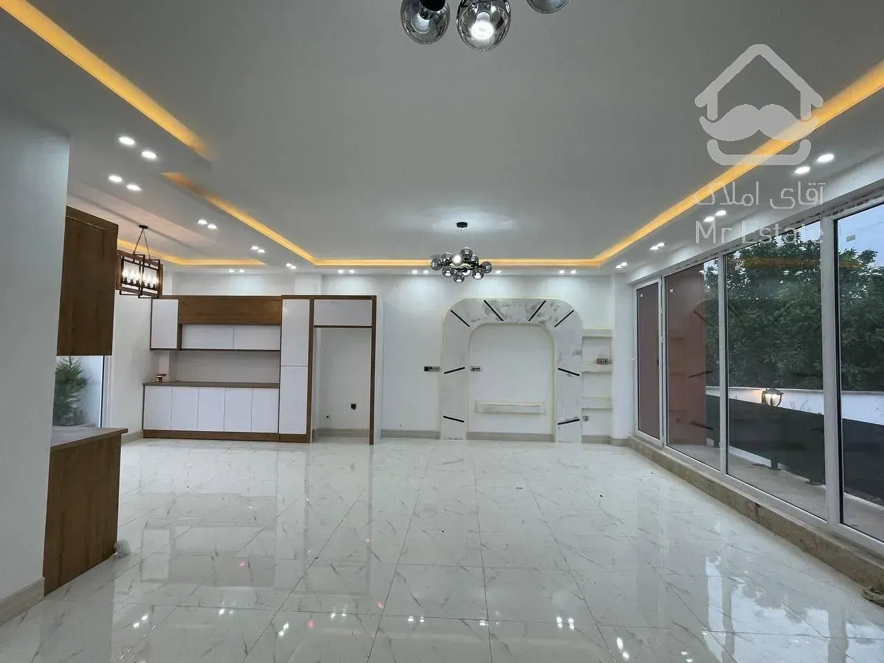 ویلا دوبلکس نما مدرن با روفگاردن ویو رویایی زیر قیمت منطقه