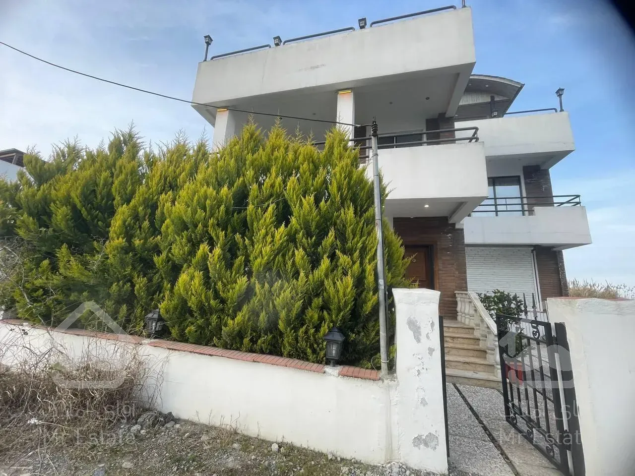 ویلاتریبلکس لاکچری با موقعیت اکازیون