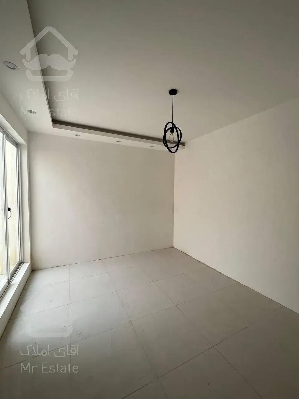 ویلا نوساز/۱۷۰ متر زمین/۱۰۰ متر بنا