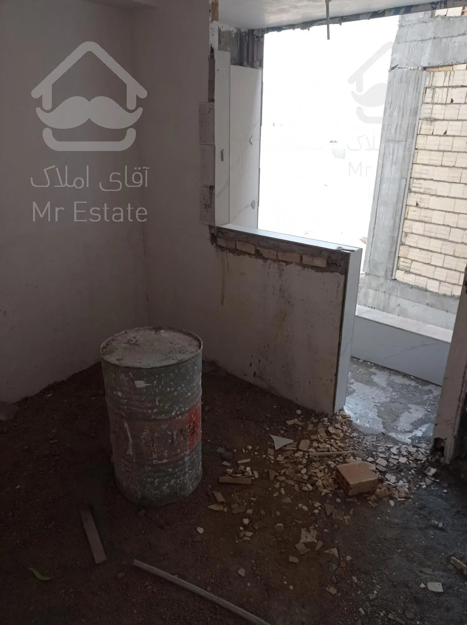 آپارتمان/۸۵متری/دوخواب/جنوبی/وحیدیه