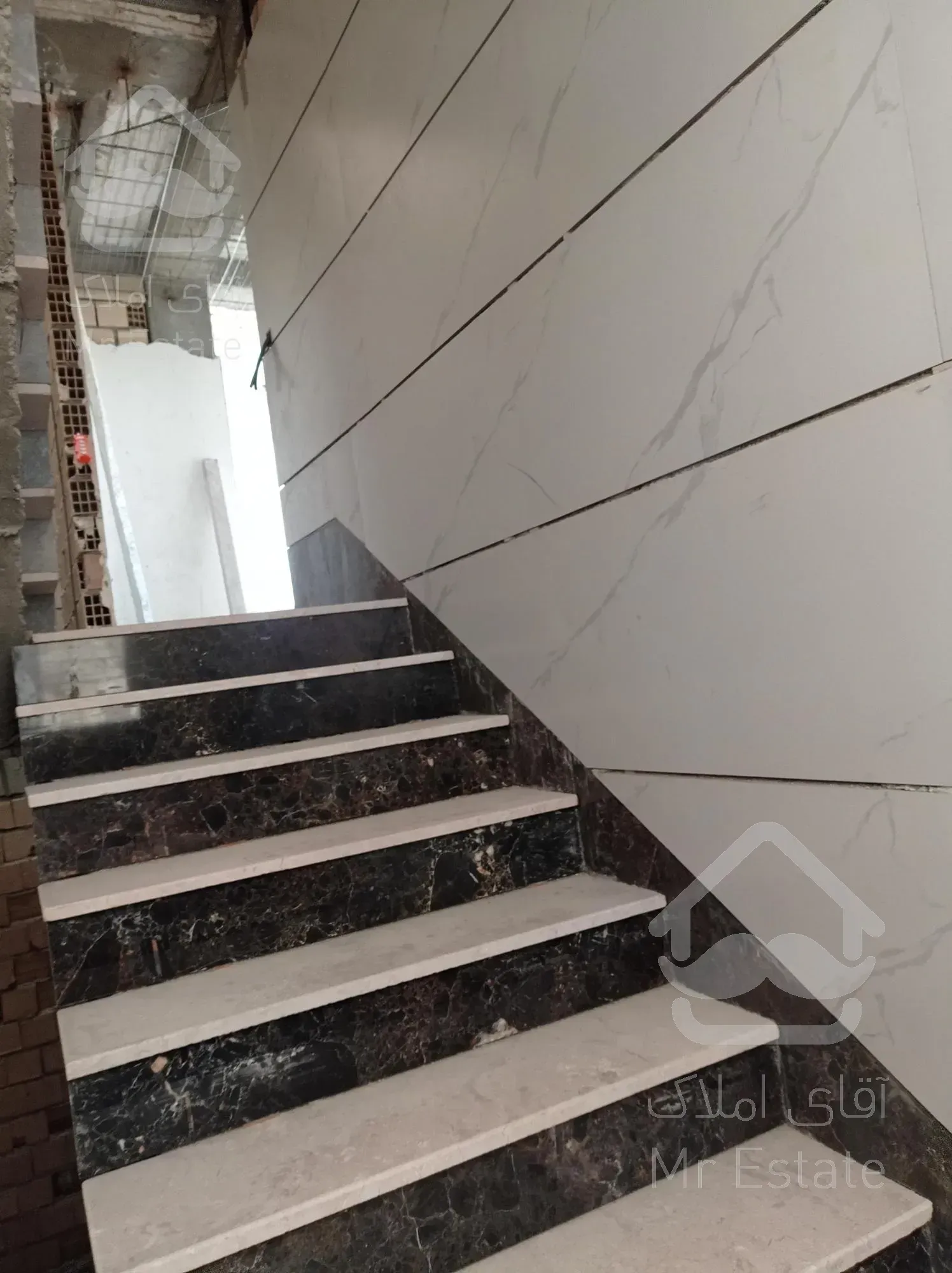 آپارتمان/۹۵متری/دوخواب/جنوبی/وحیدیه