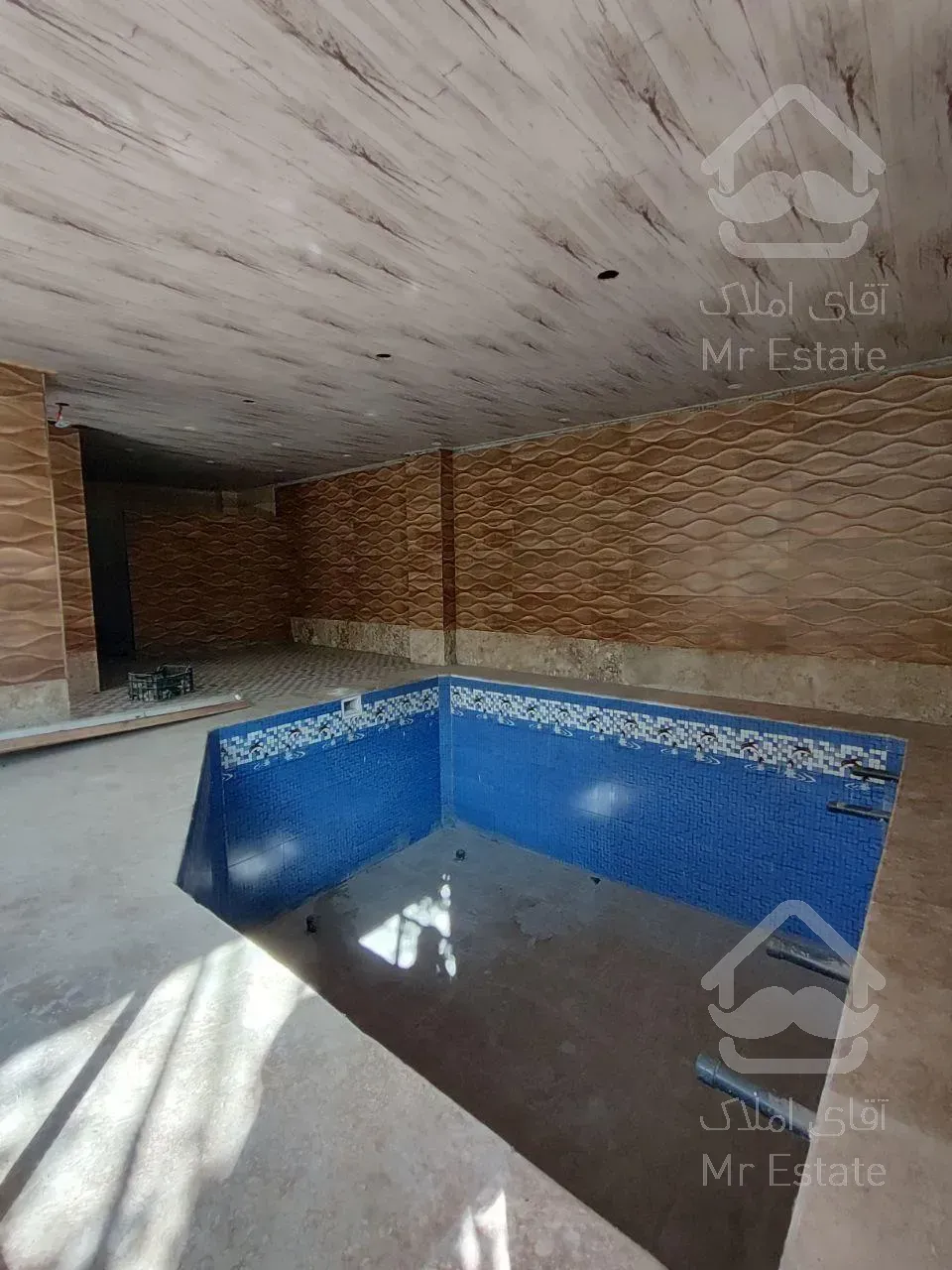 دوبلکس استخردار/سند تکبرگ